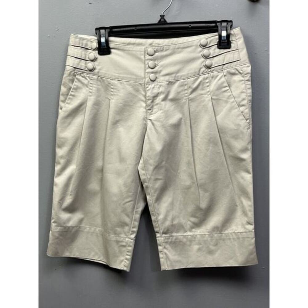 Fq&L‎ Tan Chino Shorts Women's Size 26 Bermuda Button accents Neutral